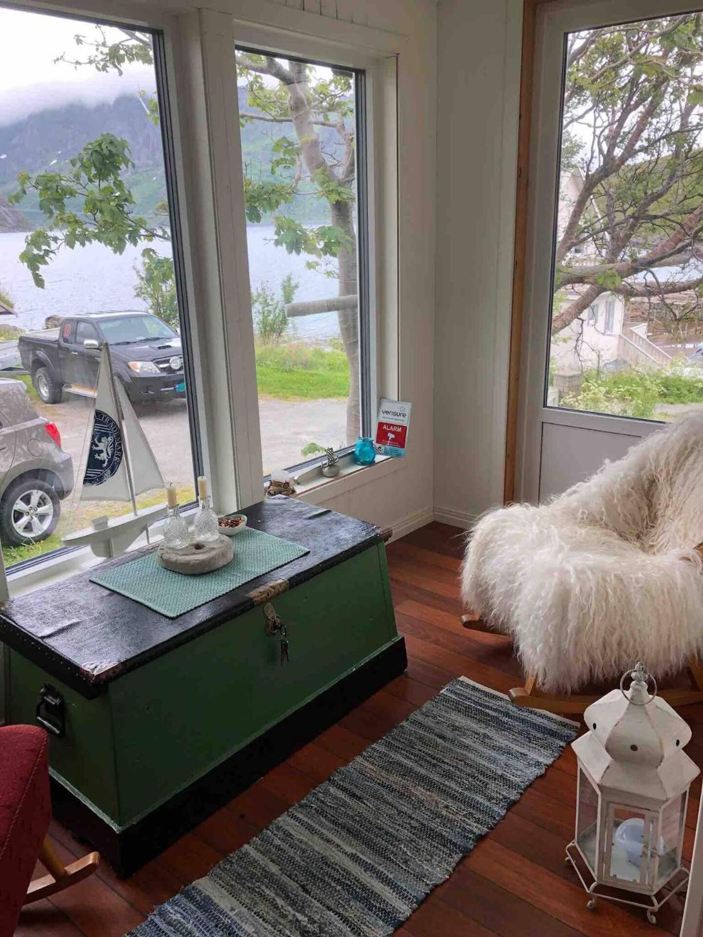 Reinefjorden Lodge Екстериор снимка