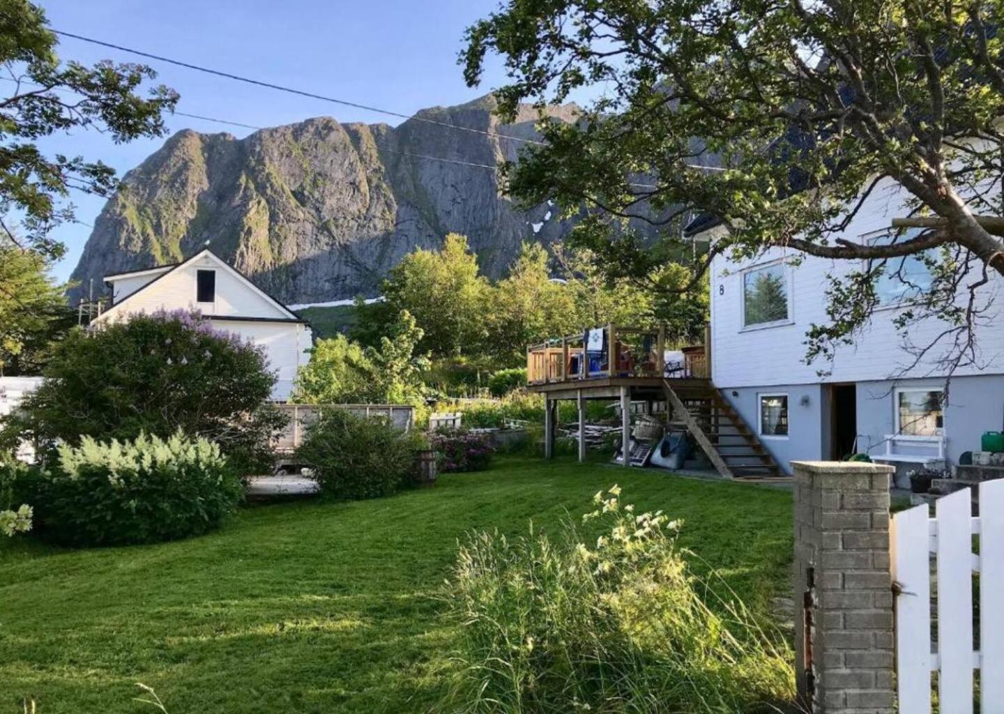 Reinefjorden Lodge Екстериор снимка