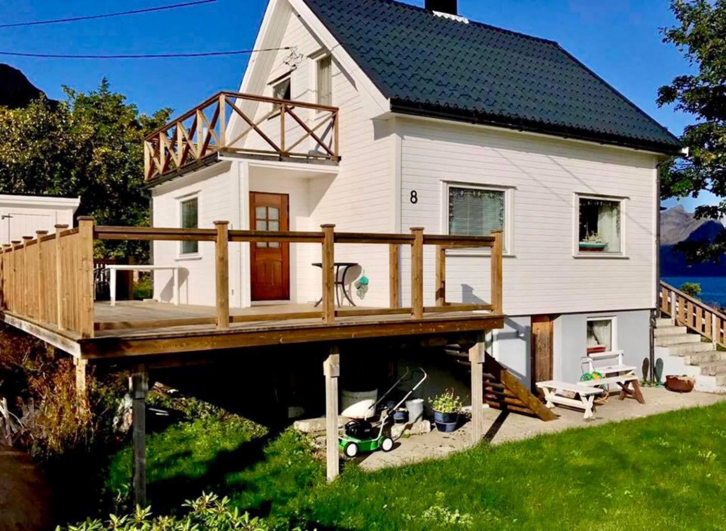 Reinefjorden Lodge Екстериор снимка